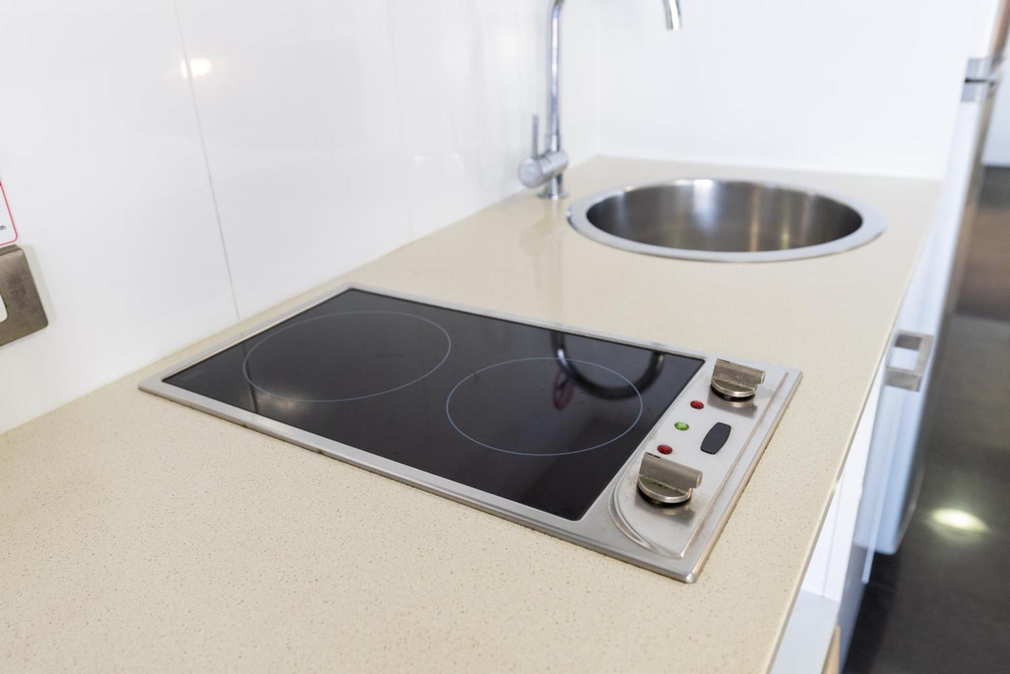 Oaks Townsville Metropole Hotel Bagian luar foto